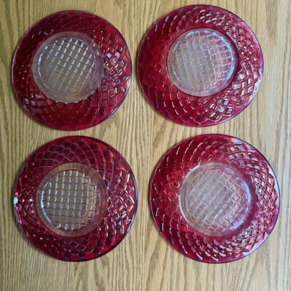 Set of 4 Vintage Plates Imperial Depression Glass Diamond Quilted 6 1/4” - Picture 3 of 4